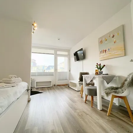 Ferienwohnung Westerland Strandnah Balkon Strandlaeufer 1 & 2 Exterior photo